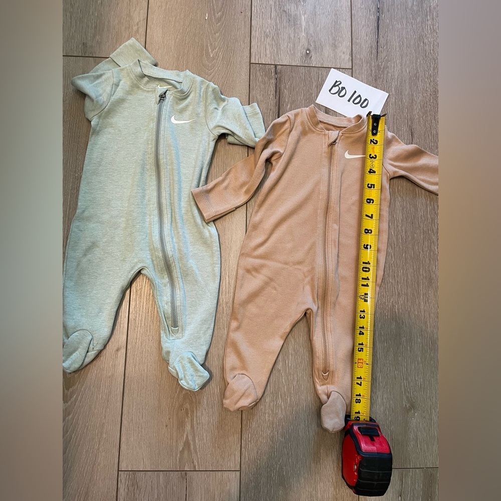 Set Lot of 2 Infant Baby Nike‎ Essentials Footed Coverall
Size 3 Months - Picture 5 of 6